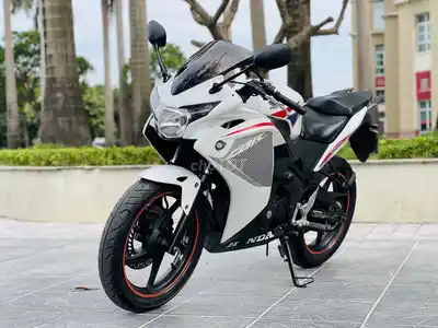 Honda CBR 150 белый, таиландской сборки, родной двигатель, отличный вид