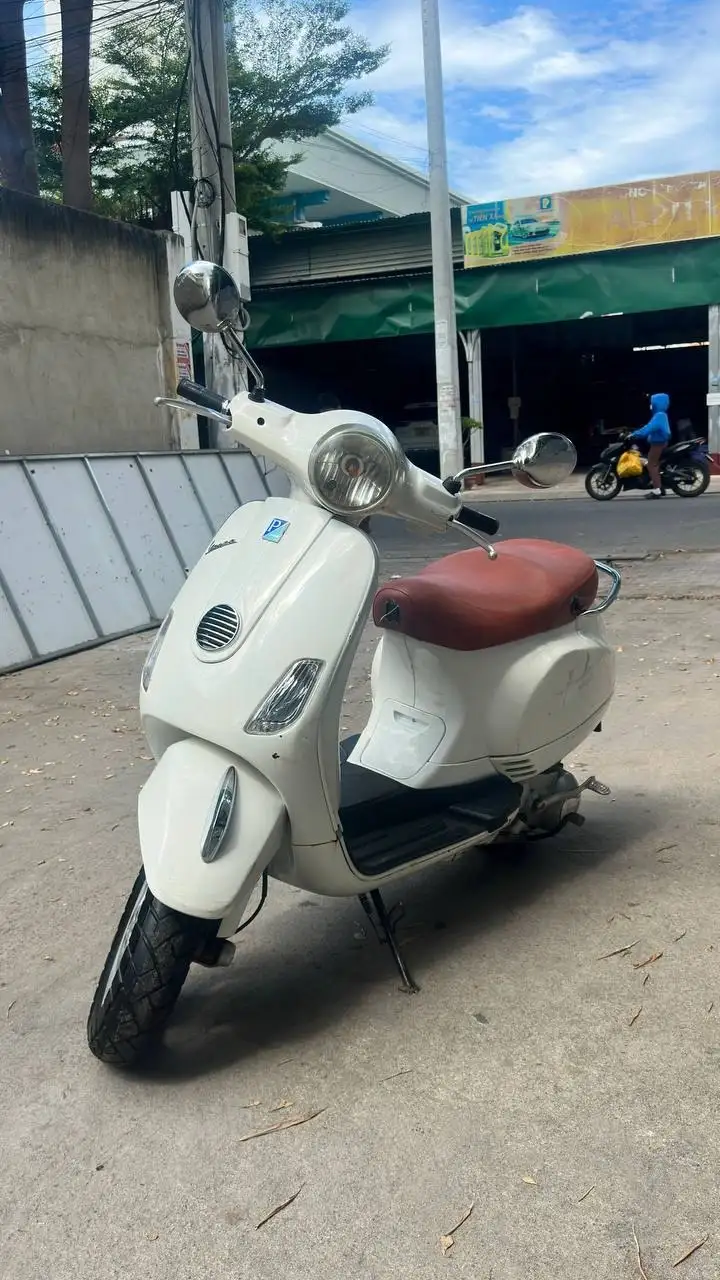 Vespa LX 125