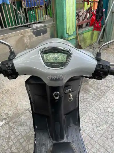 Piaggio Vespa 50cc Серый