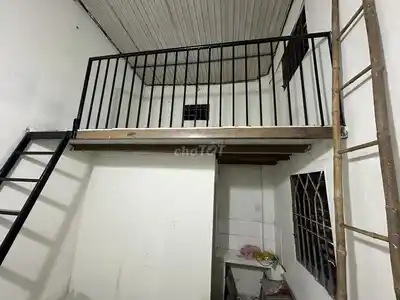 Комната у заправки на Lê Văn Thọ и Phạm Văn Chiêu