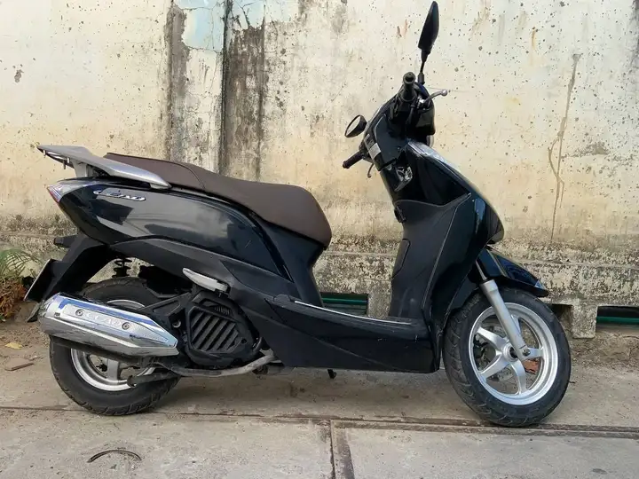 Honda Lead 125 см³, черный