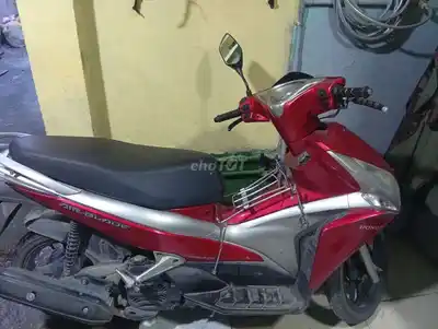 Honda Air Blade 2011 108cc красно-черно-серебристый