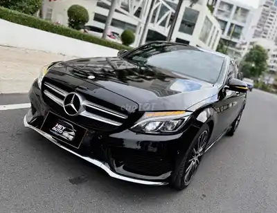 Мерседес C300 AMG 2017 — 57 000 км (зин)