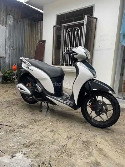 Honda SH Mode 2019 бело-чёрный, замок SMK