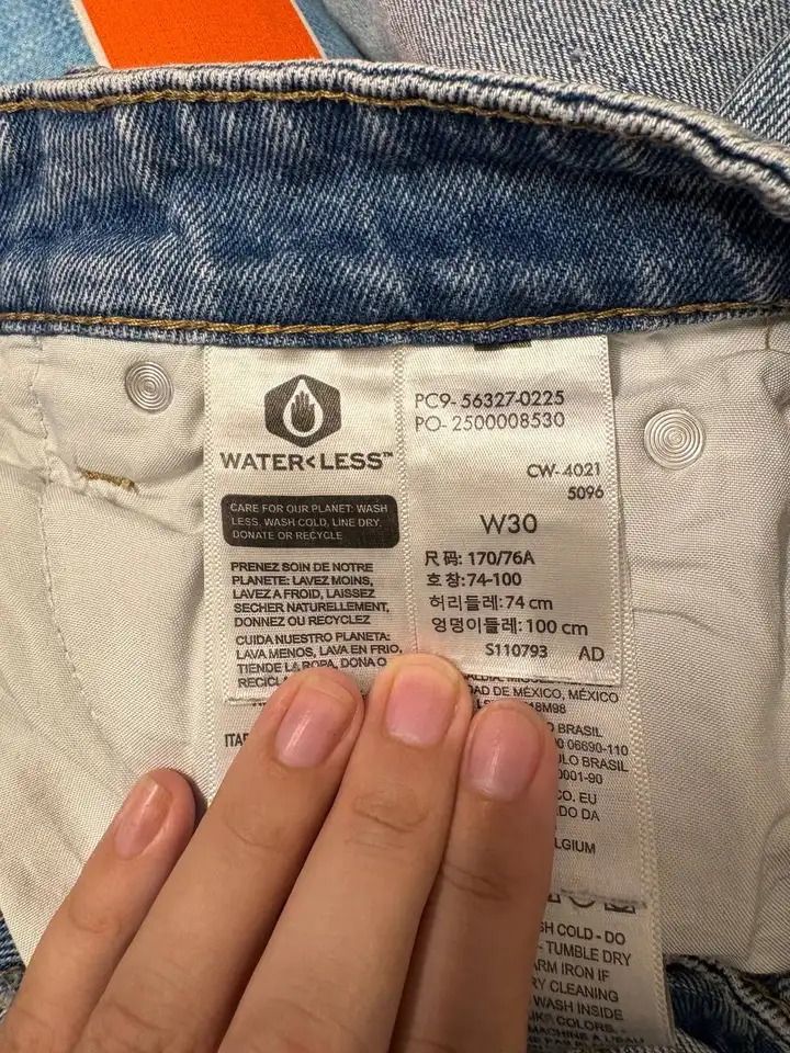 Джинсы Levi's 30w