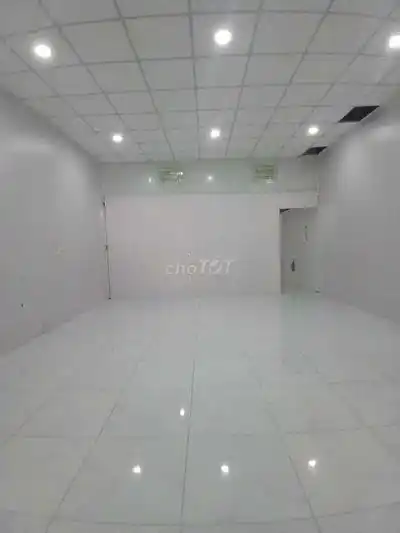 Недорогой дом в аренду, пл. 4*14 с антресолью, Lien Khu 5-6, Бинь Тан