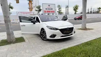 Mazda 3 2015 1.5 AT Седан Белый Автомат