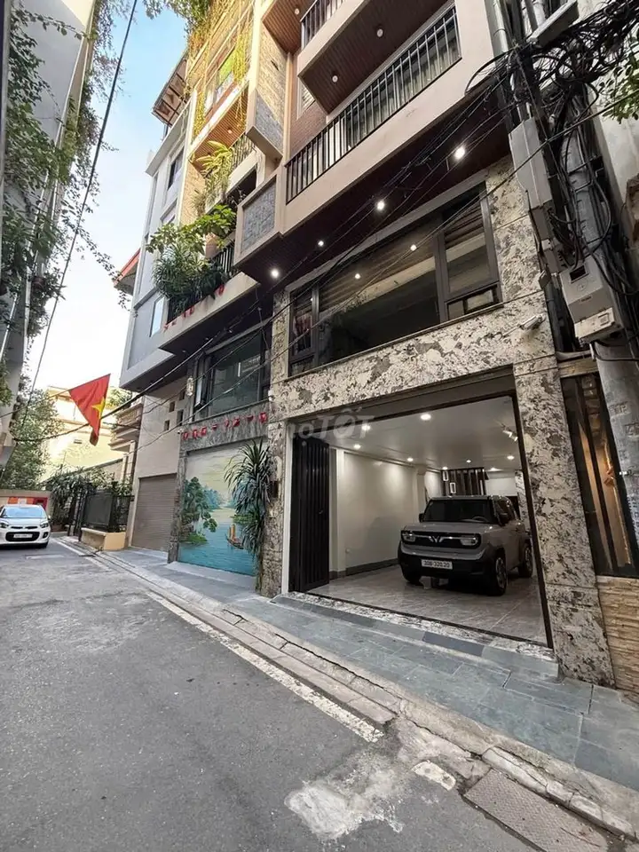Bán nhà 55m² Gia Thụy, Long Biên - có gara, thang máy, full nội thất