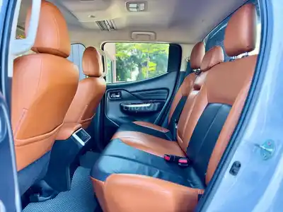 Mitsubishi Triton Athlete 2022 белый 60000 км
