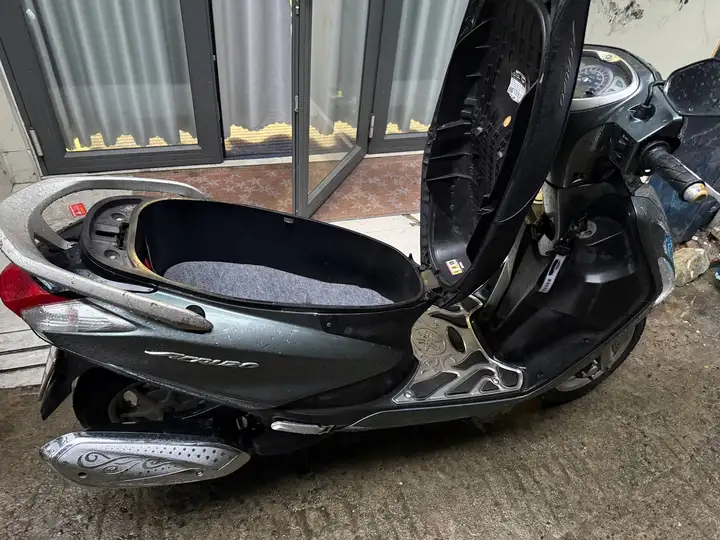 Скутер Yamaha Acruzo