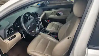 Hyundai Elantra 1.6 AT 2020 Белый 50 000 км
