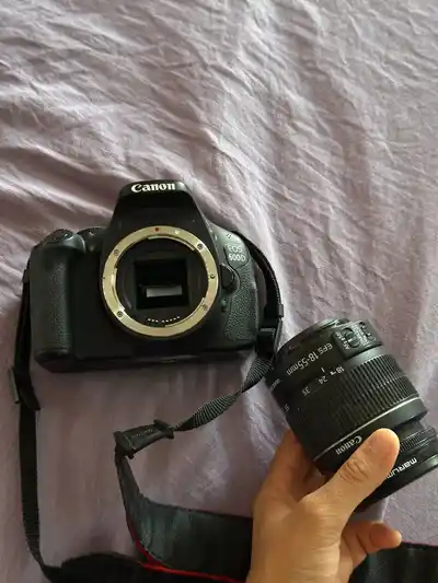 Фотоаппарат Canon EOS 600D