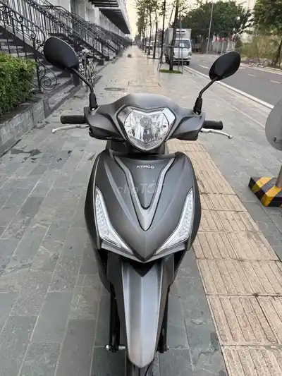 Скутер Kymco Candy Hermosa 50cc 2024 серый 4000 км