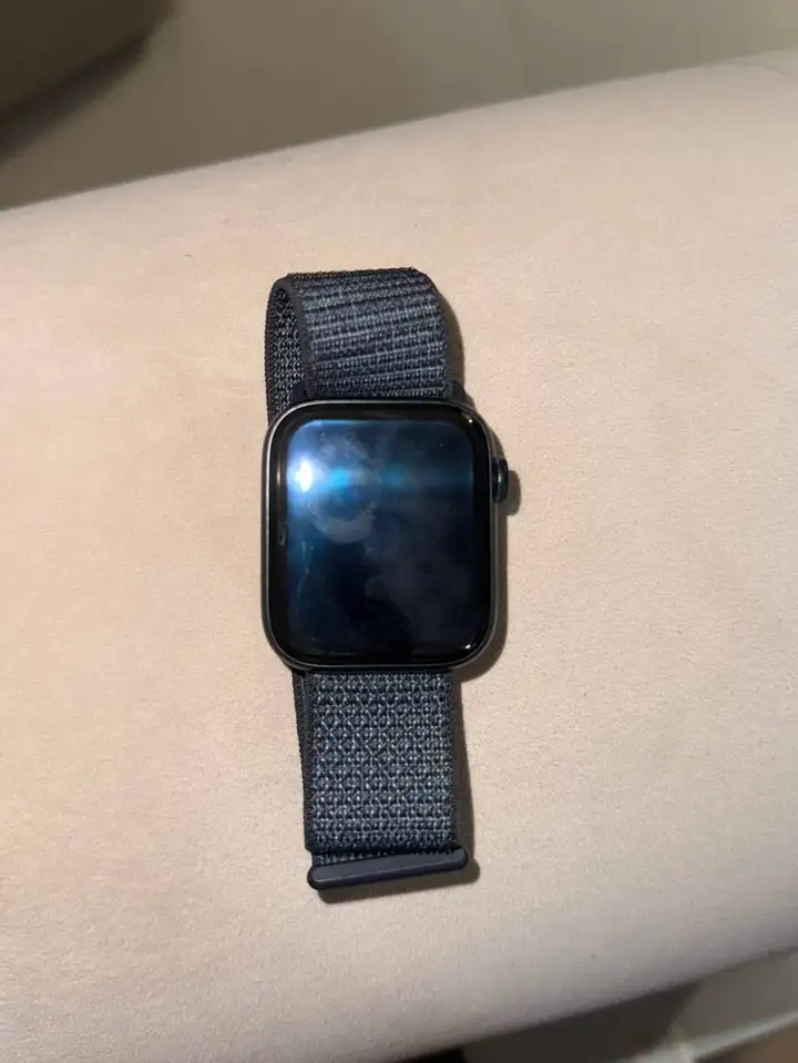 Apple Watch SE 44mm (2024)