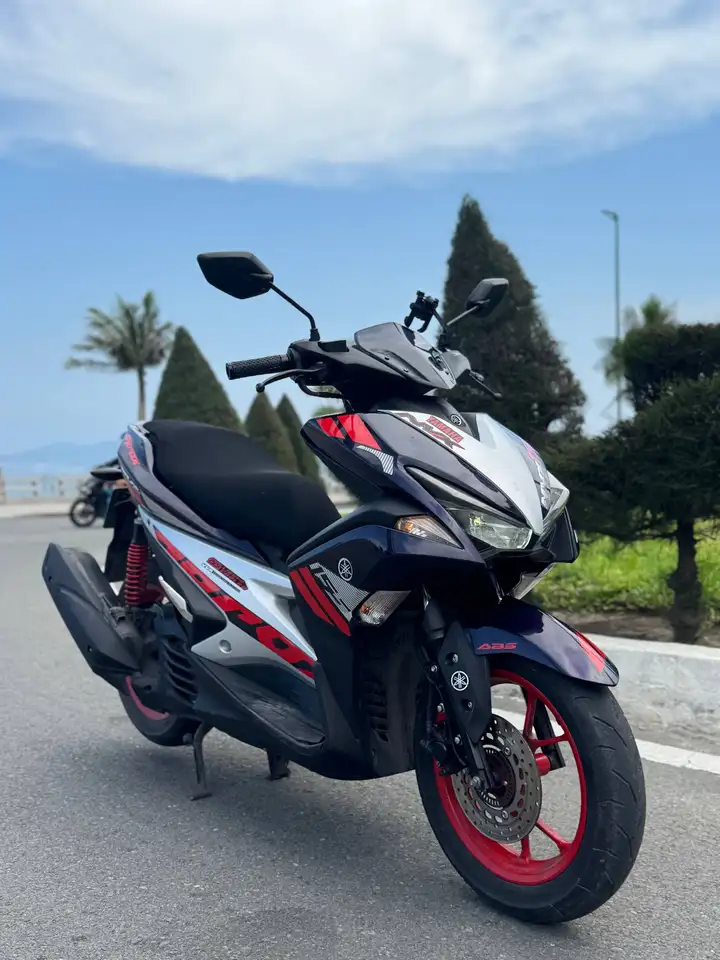 Байк Yamaha NVX 155