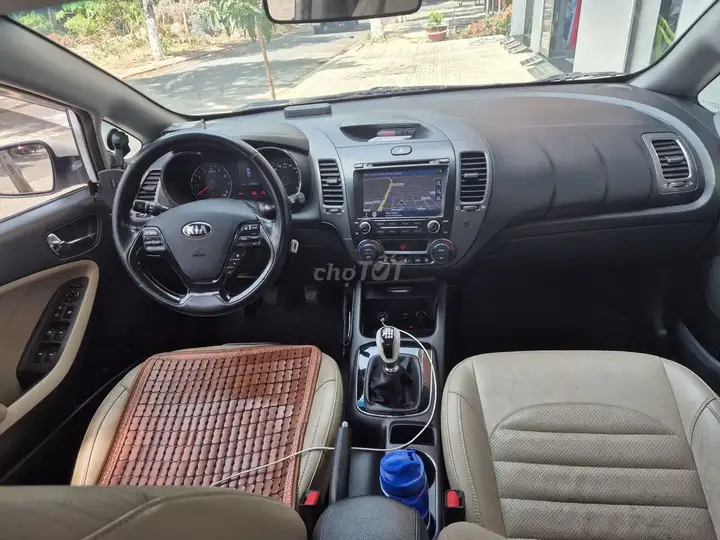 Kia Cerato 2018 1.6MT