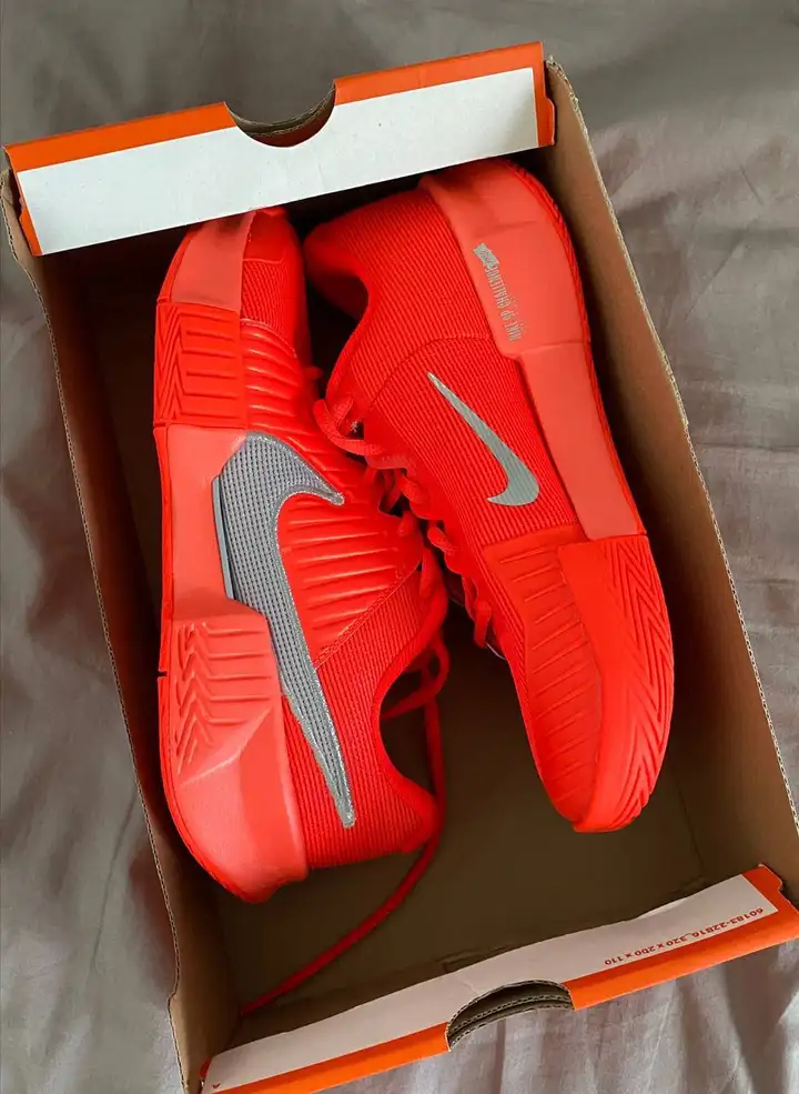 Nike Zoom Challenge Pro