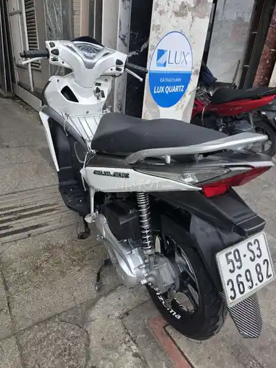 Воздушный клинок Honda 2012 белый