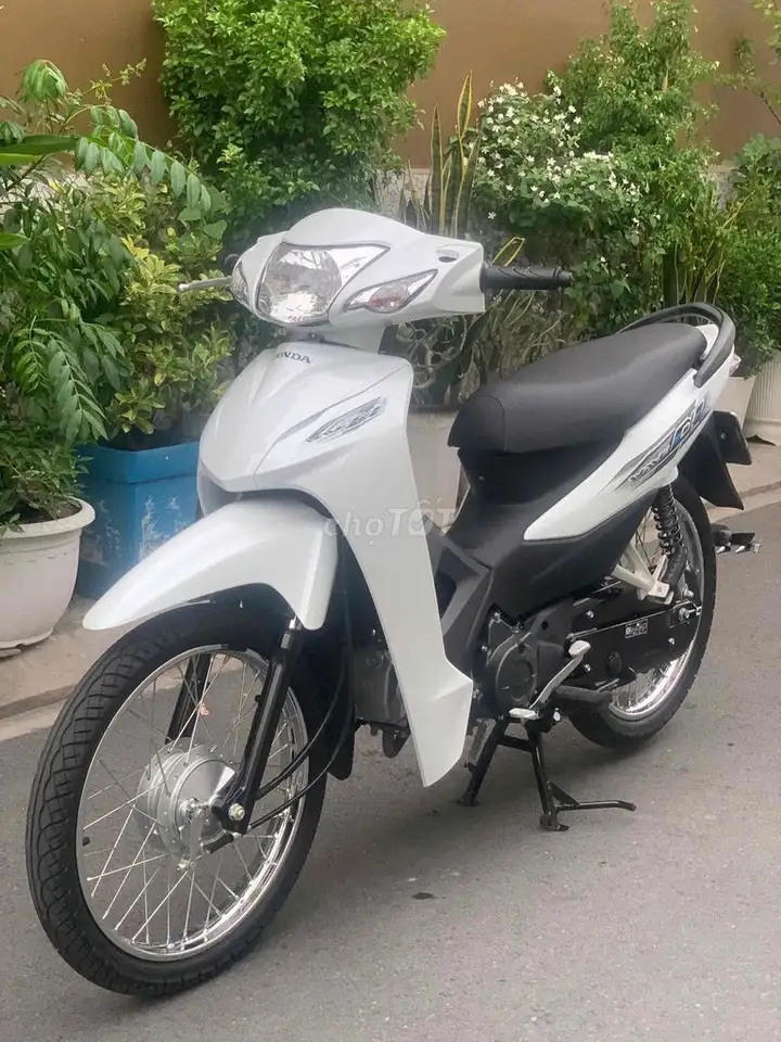 Honda Wave 2026 белый 249 км