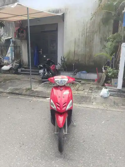Yamaha Mio Thai с номером 43, отличный двигатель