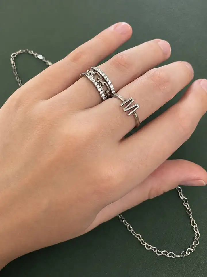 Серебряные украшения и бижутерия
