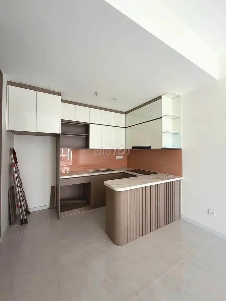 Аренда Victoria Village 2PN, заезд сразу, новая квартира с новой мебелью