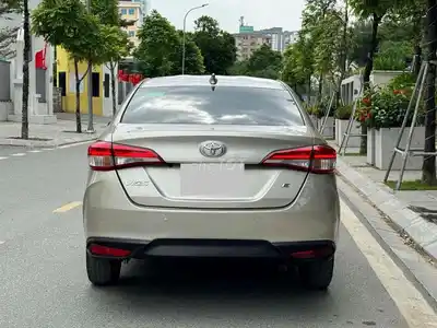Toyota Vios 1.5E МКПП 90337 км серебристый