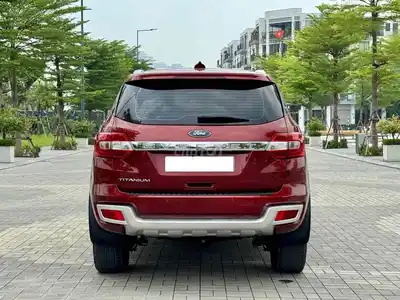 Ford Everest Titanium 1 привод 2021 красный 80 тыс. км