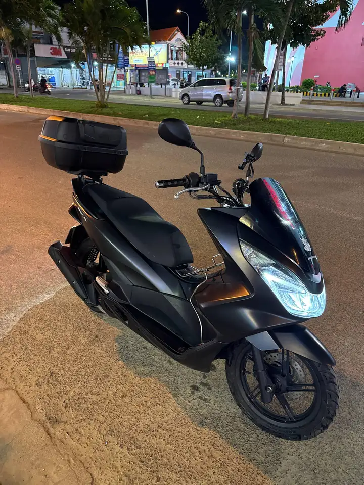 Honda PCX 125 2 поколения 2017