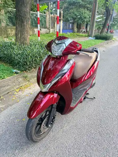 Honda Lead 2020, LED-фары, 2 такта, родной мотор, тихий, едет отлично