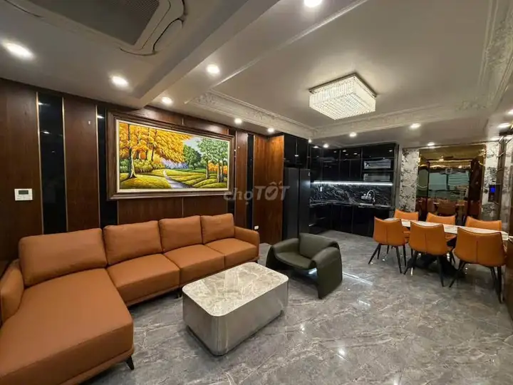 Дом в Gia Thụy, ул. Nguyen Van Cu, 50 м², 6 этажей