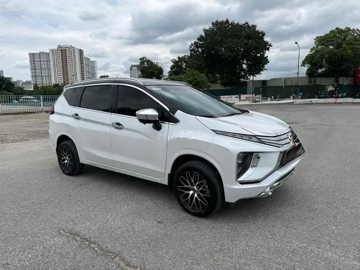 Mitsubishi Xpander Premium 2019 Автомат Белый