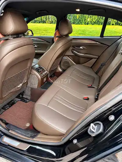 VinFast Lux A2.0 2022 Базовая Черная