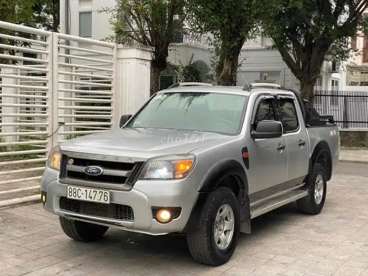 Ford Ranger 2012 Серебристый Механика