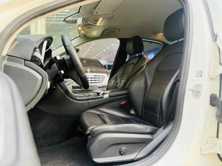 Mercedes-Benz C200 Model 2016