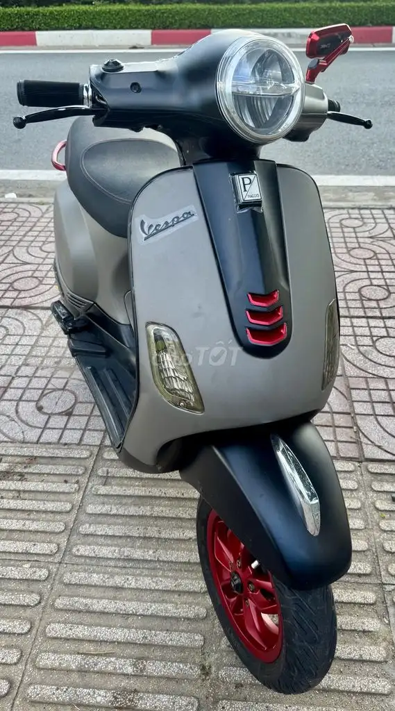 Piaggio Vespa LX 125 ie 2012 Xám
