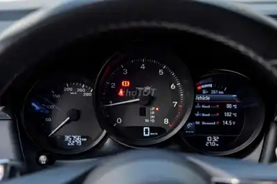 Porsche Macan 2.0 2022