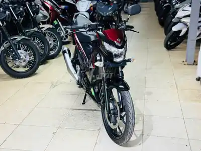 ПРОЦВЕТАЮЩИЙ МОТОЦИКЛ - МАШИНА ДЛЯ КРАСИВЫХ ТОВАРОВ SATRIA RED PLUM