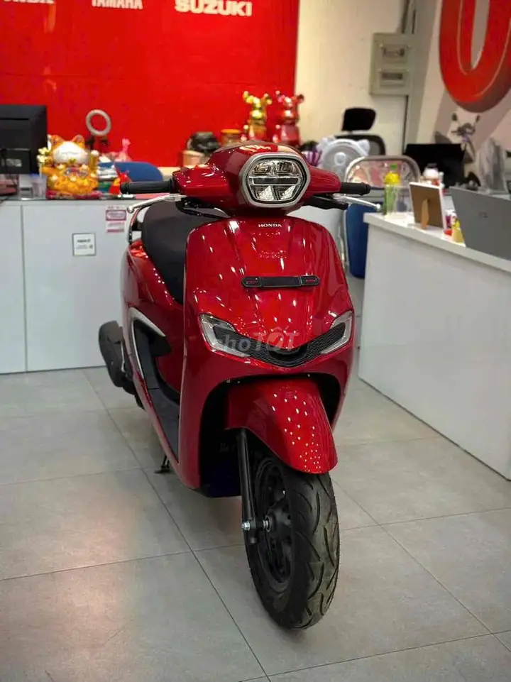 Honda Stylo 160 красный