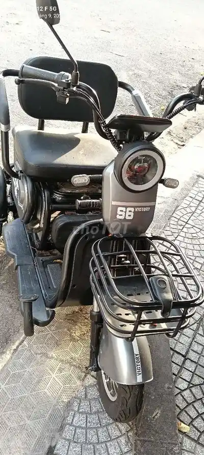 Электроскутер Victory 86 Серый трехколесный