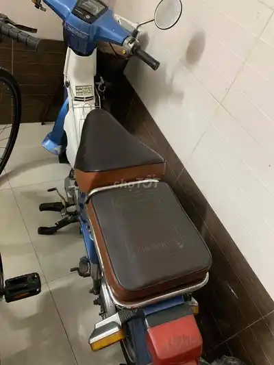 Мопед Honda Cub бело-голубой