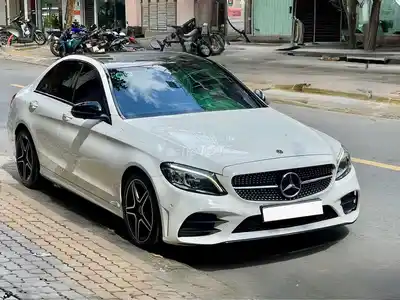 Mercedes-Benz C300 AMG 2021, пробег 12 000 км