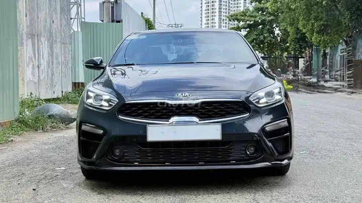 Kia Cerato 2.0 Premium 2021 черный - серый 62000 км