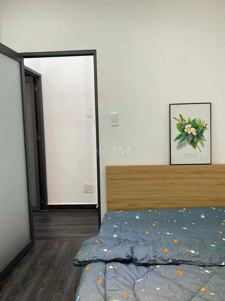 2-комн. кв., балкон, мебель, Фан Хик Лонг, Фу Нхуан, Чыонг Са, 55м²