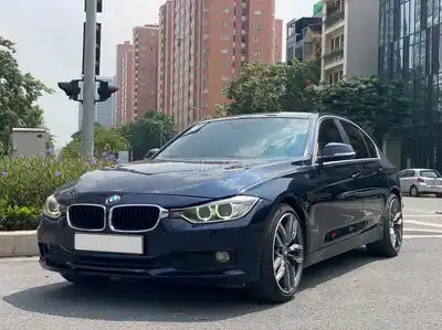 BMW 320i - Секс 2014 - Зеленый кавансит
