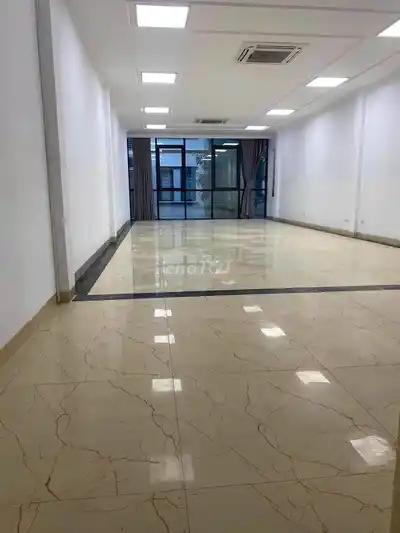Дом целиком в районе Нам Чунг Йен, Кау Зяй, с лифтом