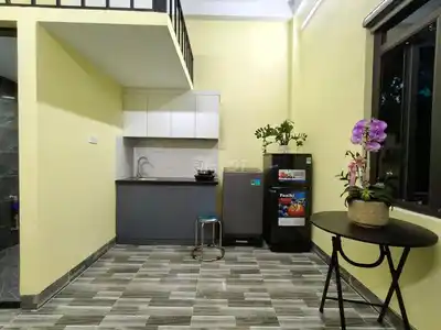 Комната с антресолью и мебелью на улице Данг Ланг, Донгда