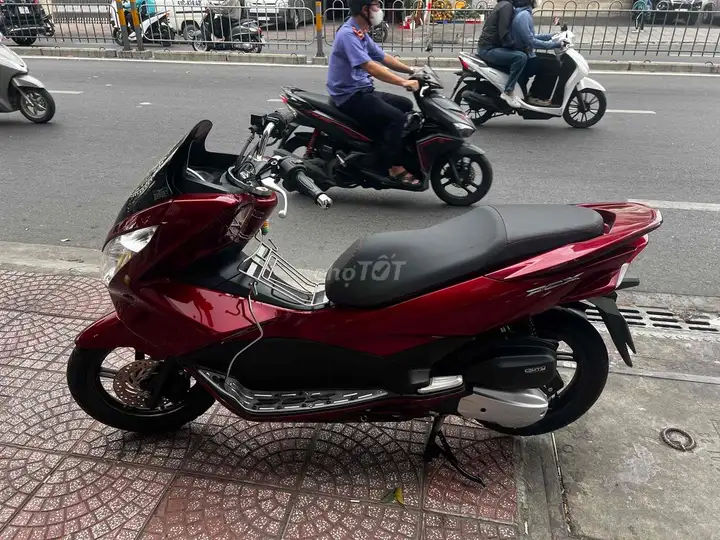 Honda PCX 125 2015 красный