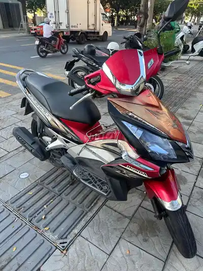 Воздушный клинок Honda 2010 красный