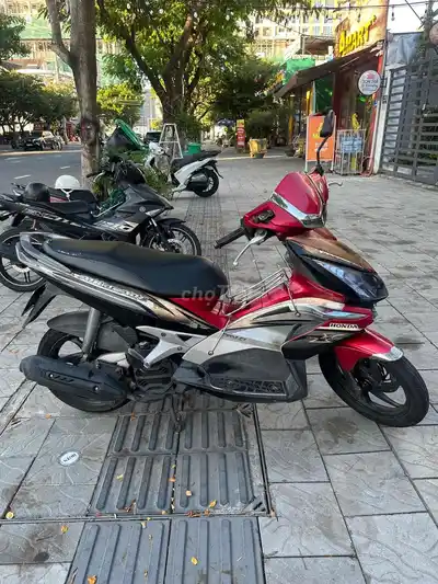 Воздушный клинок Honda 2010 красный